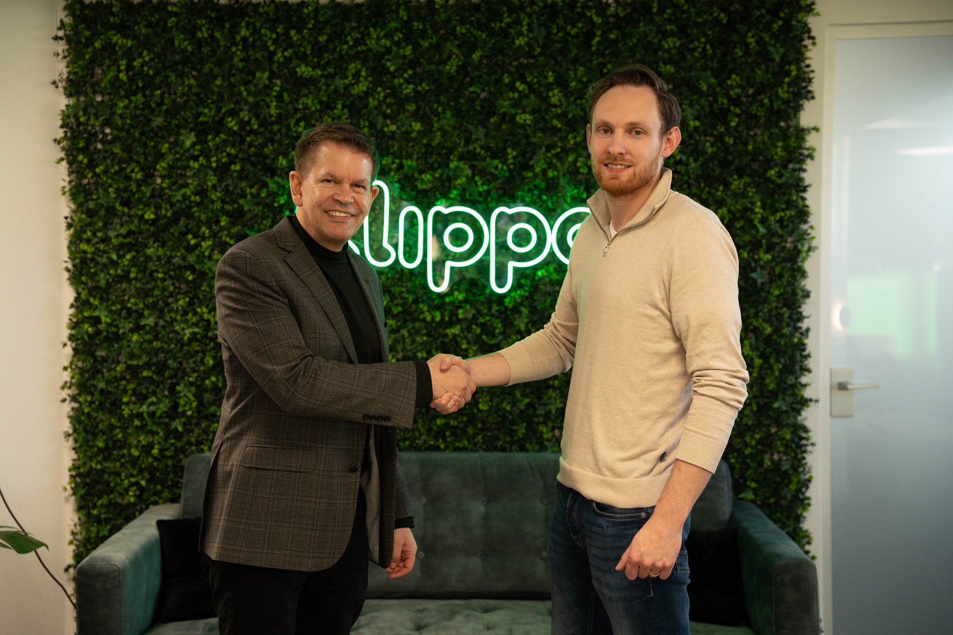 John Bates van Doxis en Yeelen Knegtering van Klippa